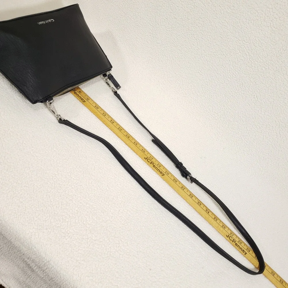 Calvin Klein Crossbody Bag‎ Women Small Black Faux Leather Logo Zip Minimalist